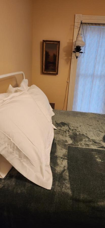 Oaklawn Inn Menomonie Luaran gambar