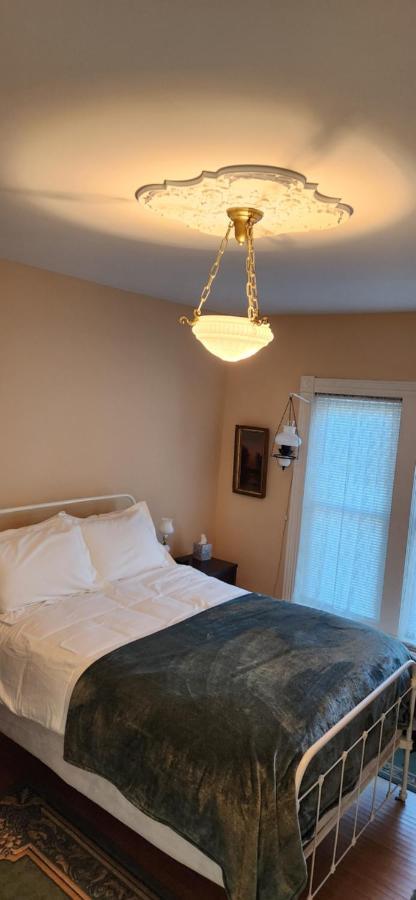 Oaklawn Inn Menomonie Luaran gambar